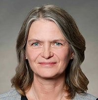 DEU, Deutschland, Brandenburg, Eisenhuettenstadt, 03.06.2016: Kerstin Jank, Fachberaterin Pflegekasse / Hilfsmittel - Foto für die Brandenburgische Betriebskrankenkasse (http://www.brandenburgische-bkk.de).[Foto: Dietmar Gust; Mobilfon: +49 (0)172 3016574; web: http://www.gustfoto.de, e-mail: info@gustfoto.de.]