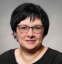 DEU, Deutschland, Brandenburg, Eisenhuettenstadt, 03.06.2016: Kerstin Jank, Fachberaterin Pflegekasse / Hilfsmittel - Foto für die Brandenburgische Betriebskrankenkasse (http://www.brandenburgische-bkk.de).[Foto: Dietmar Gust; Mobilfon: +49 (0)172 3016574; web: http://www.gustfoto.de, e-mail: info@gustfoto.de.]